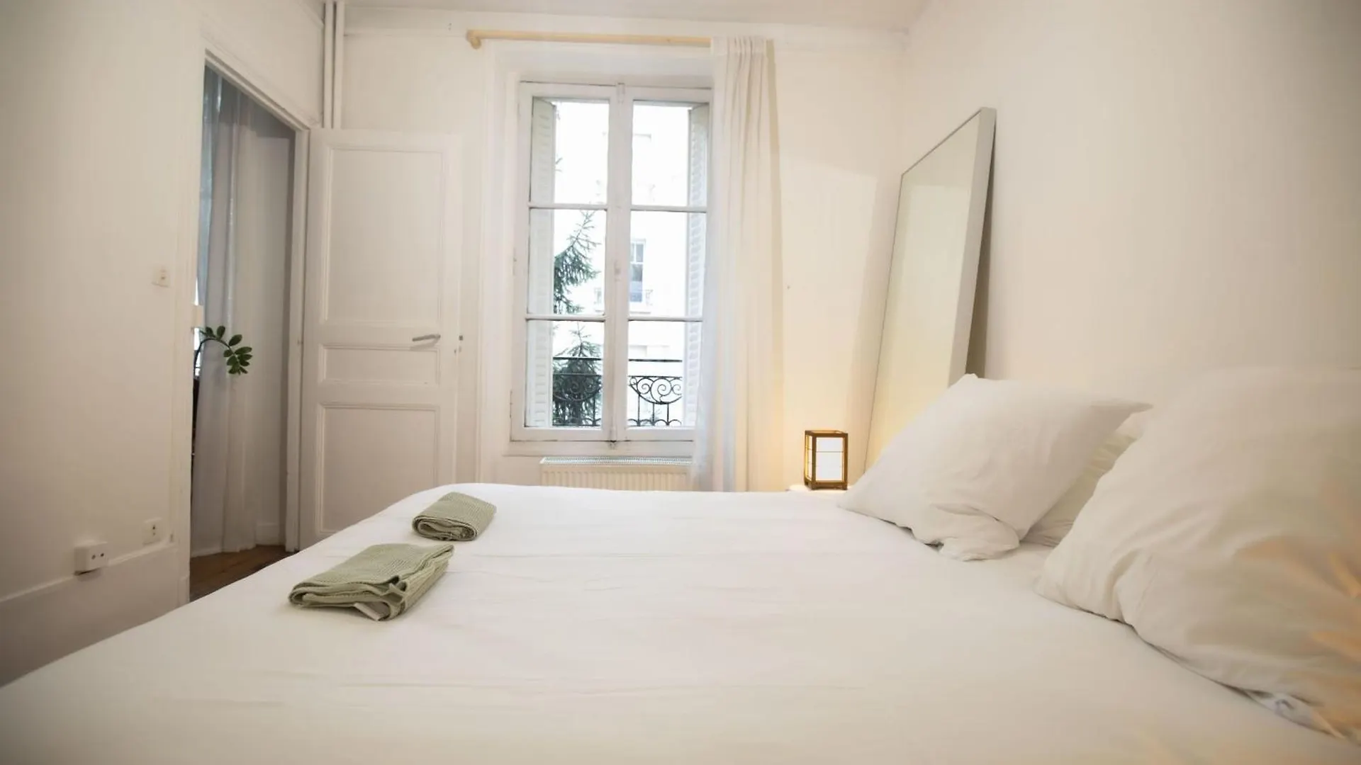 Appartamento Lovely Spacious Cocoon In Parigi